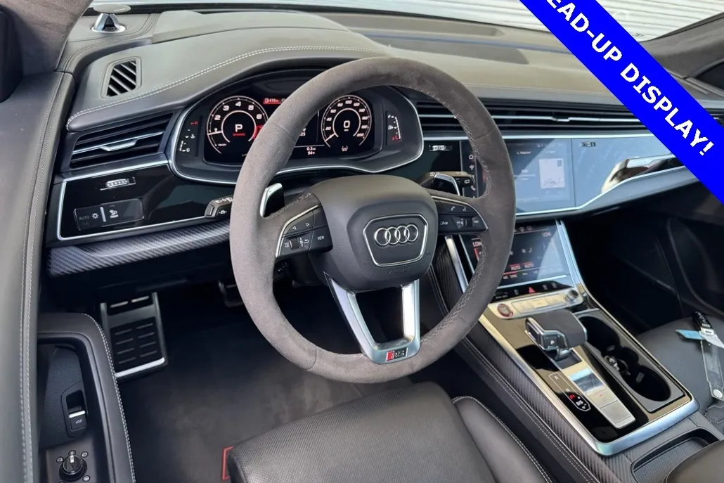 2024 Audi RS Q8 photo 1