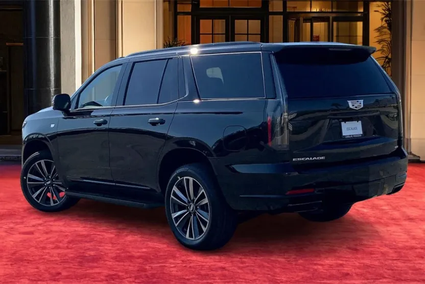2025 Cadillac Escalade Sport photo 1