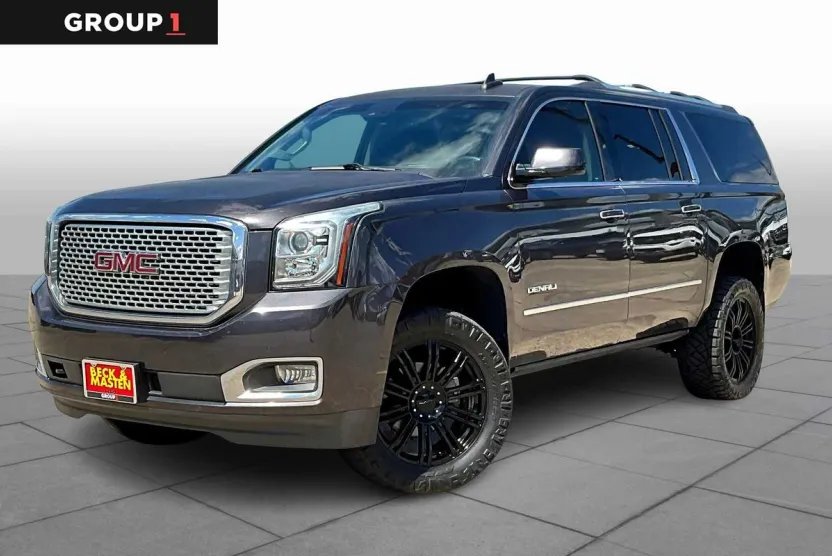 2017 Gmc Yukon XL Denali photo 1