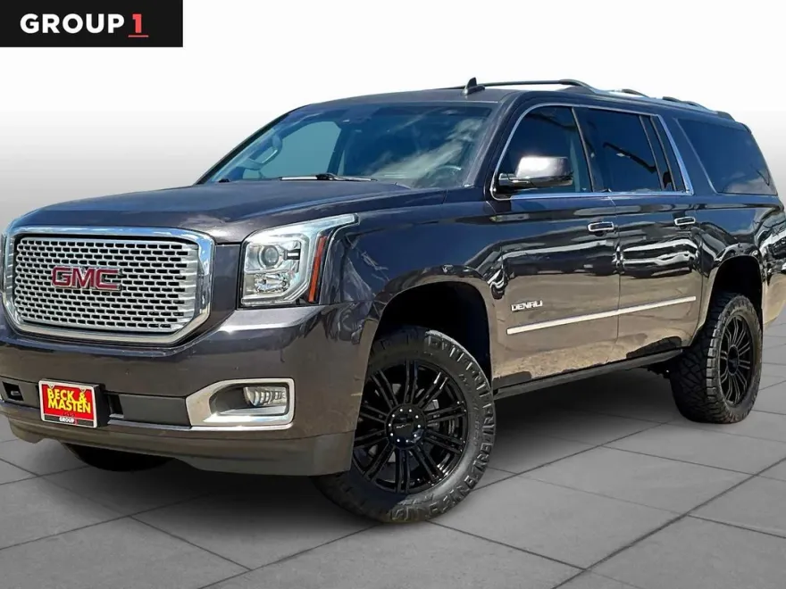 2017 Gmc Yukon XL Denali photo 1