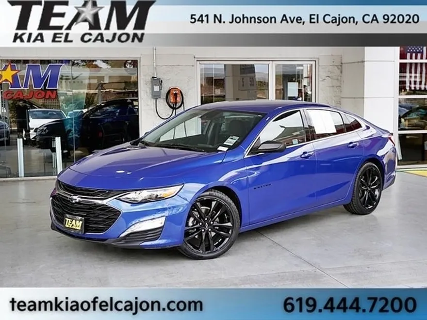 2023 Chevrolet Malibu 1LT photo 1