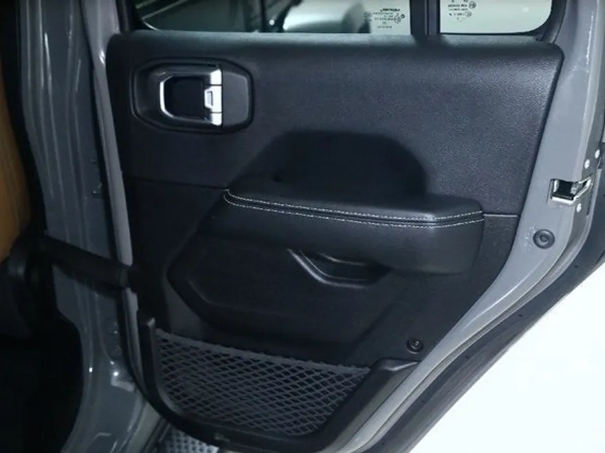 2022 Jeep Wrangler Unlimited Sahara High Altitude 4xe photo 29