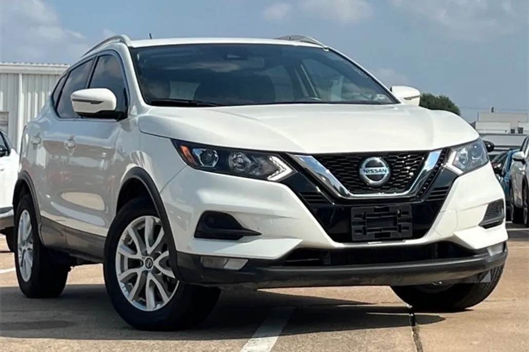 2021 Nissan Rogue Sport SV photo 1