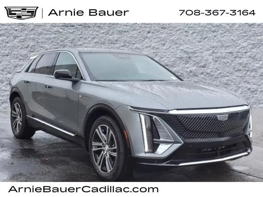 2025 Cadillac Lyriq Luxury photo 1