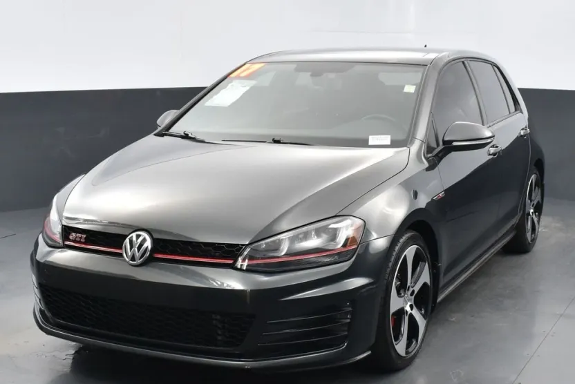 2017 Volkswagen Golf GTI SE photo 1