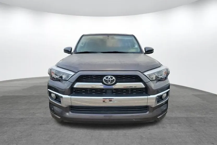 2016 Toyota 4Runner Limited photo 1