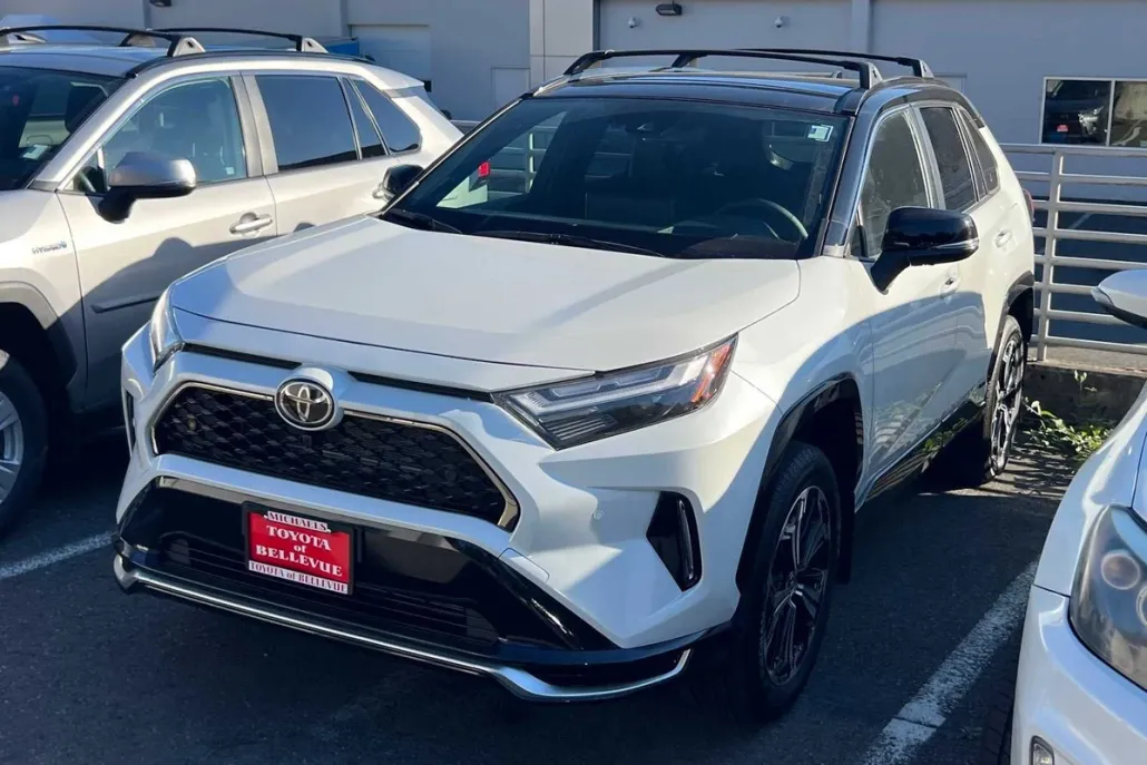 2025 Toyota RAV4 Prime XSE Premium photo 1