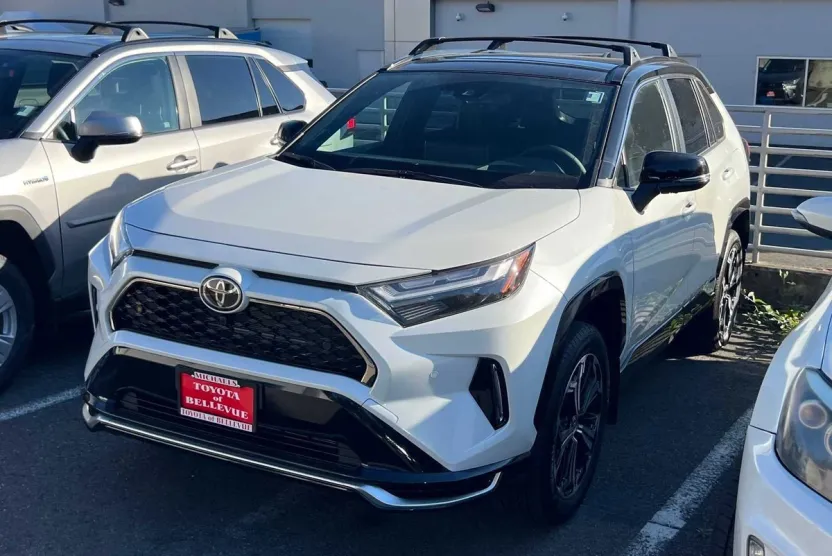 2025 Toyota RAV4 Prime XSE Premium photo 1