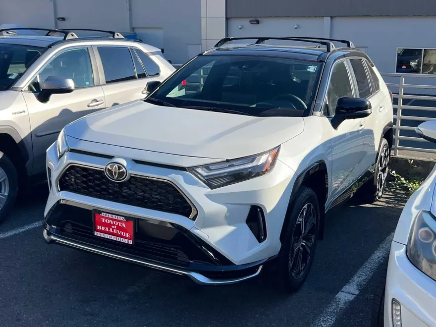 2025 Toyota RAV4 Prime XSE Premium photo 1