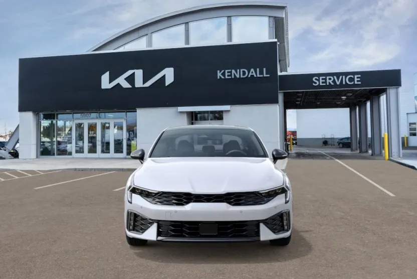 2026 Kia K5 GT-Line photo 1