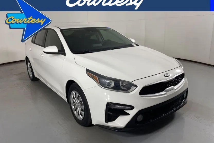 2020 Kia Forte FE photo 1