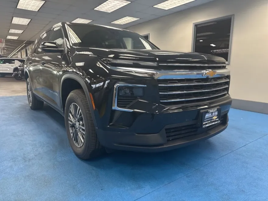 2026 Chevrolet Traverse photo 1