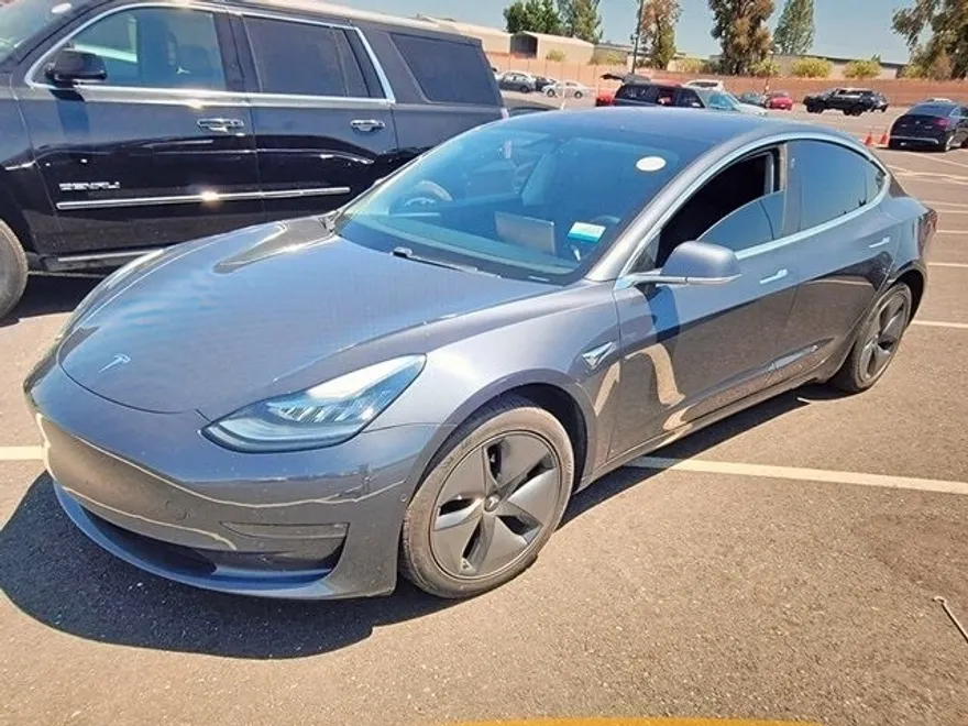 2018 Tesla Model 3 Long Range photo 1