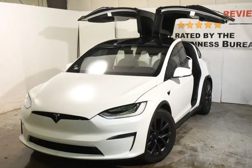 2022 Tesla Model X photo 1