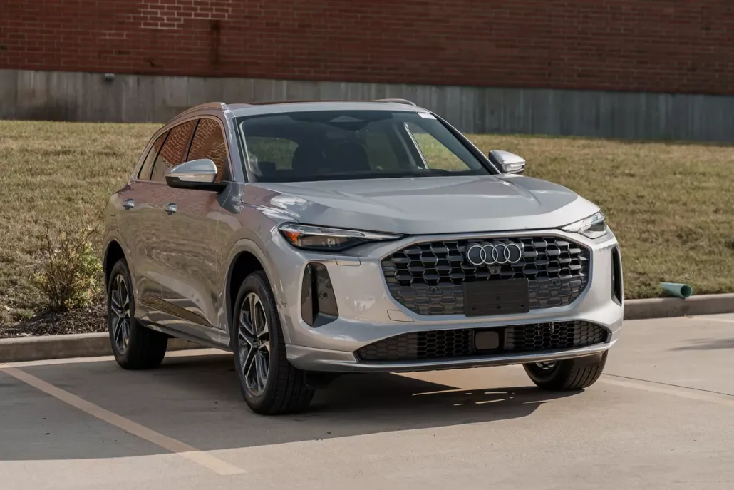 2025 Audi Q5 Premium photo 1