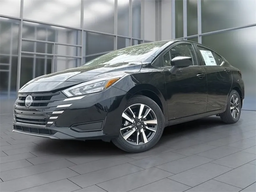 2025 Nissan Versa 1.6 SV photo 1