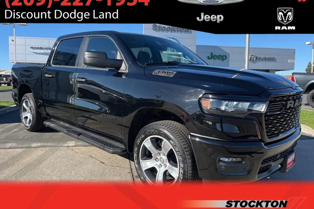 2025 Ram 1500 Tradesman photo 1