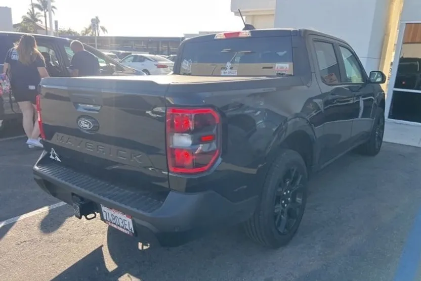 2025 Ford Maverick XLT photo 1