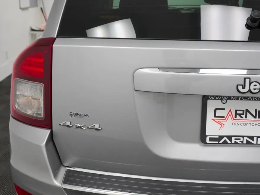 2017 Jeep Compass High Altitude photo 30