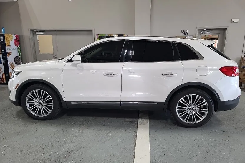 2016 Lincoln MKX Reserve photo 1