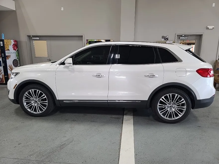 2016 Lincoln MKX Reserve photo 1