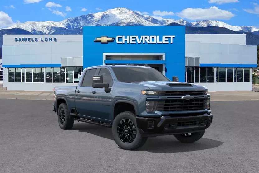 2026 Chevrolet Silverado 2500HD Custom photo 1