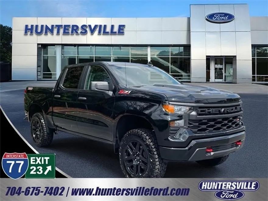 2024 Chevrolet Silverado 1500 Custom Trail Boss photo 1