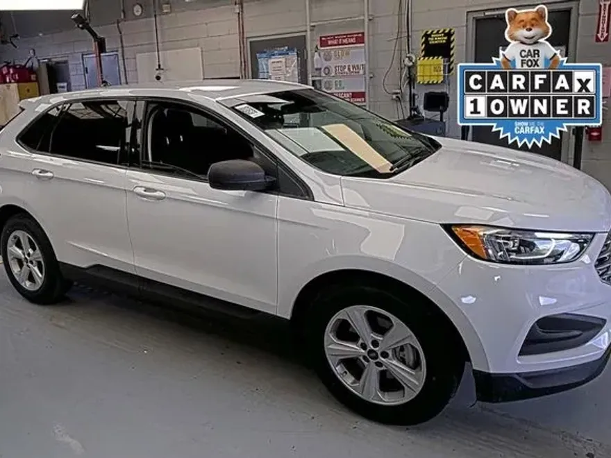 2019 Ford Edge SE photo 1