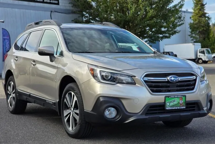 2019 Subaru Outback Limited photo 1