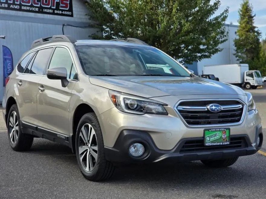 2019 Subaru Outback Limited photo 1