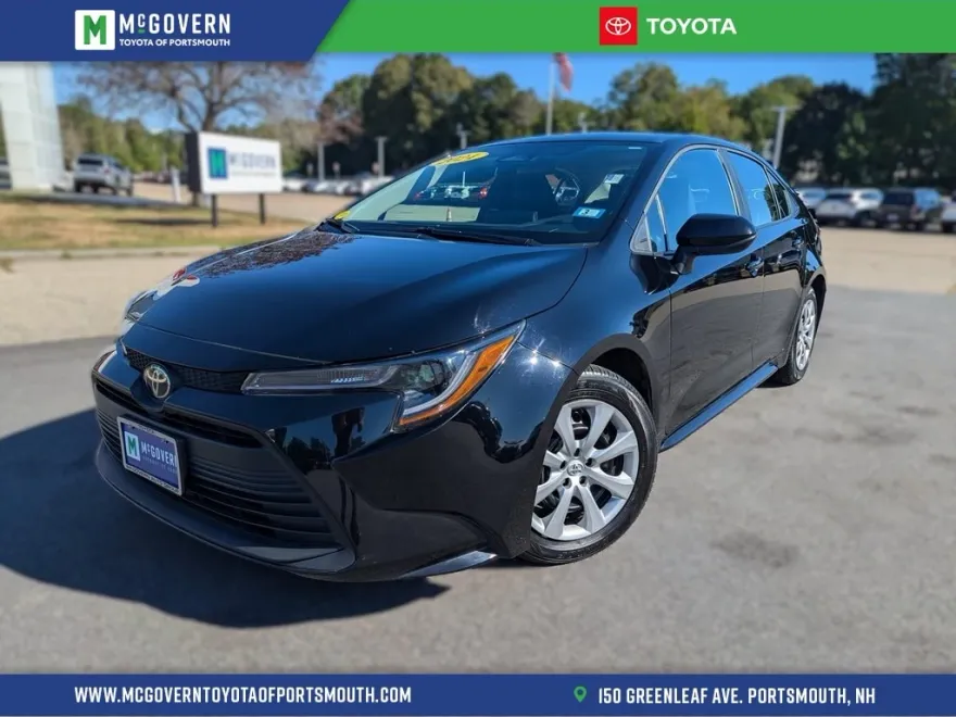 2024 Toyota Corolla LE photo 1