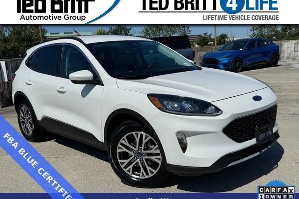2022 Ford Escape SEL photo 1