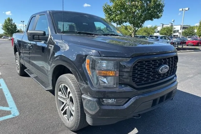 2023 Ford F-150 XL photo 1
