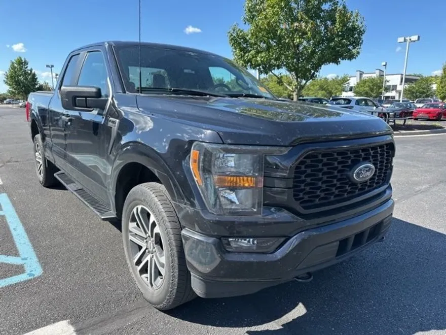 2023 Ford F-150 XL photo 1