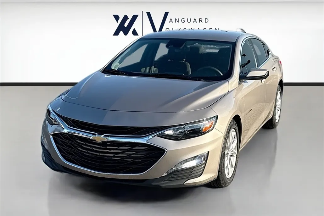 2023 Chevrolet Malibu 1LT photo 1