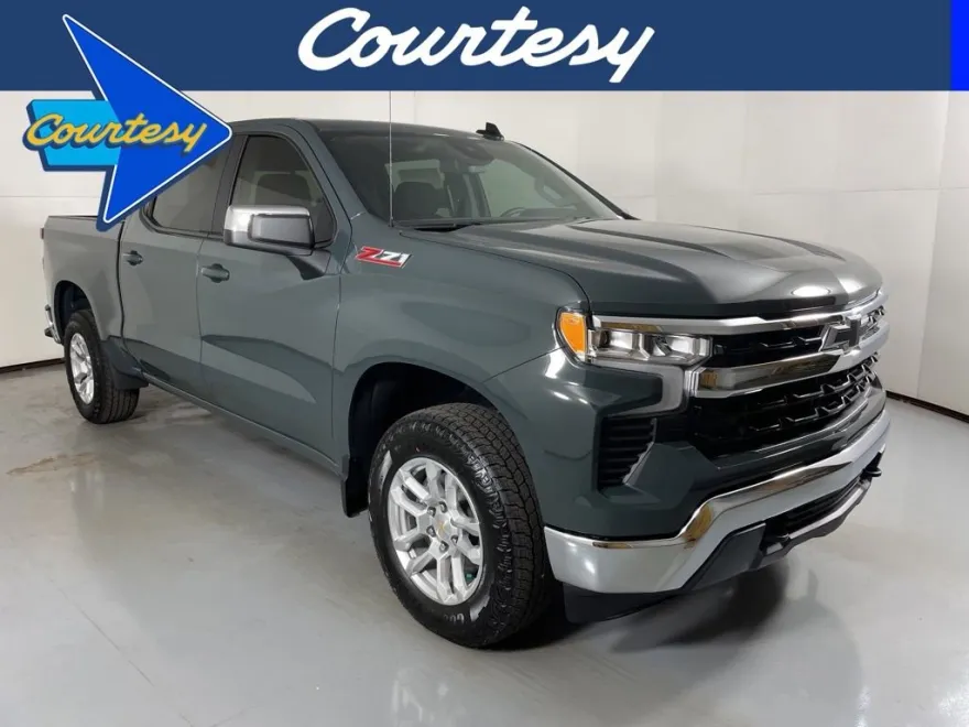 2026 Chevrolet Silverado 1500 LT photo 1