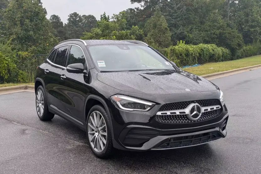2022 Mercedes Benz GLA 250 photo 1