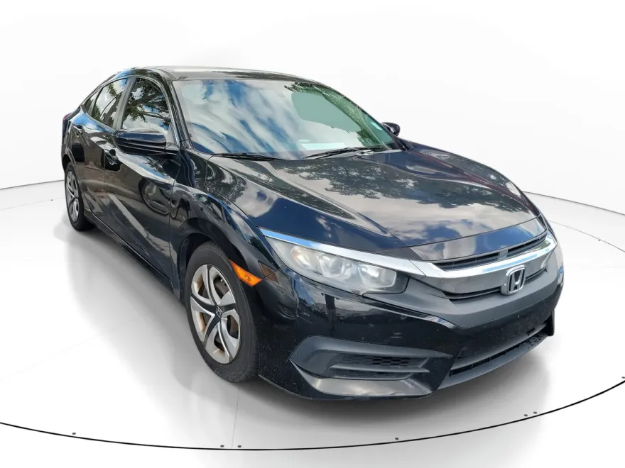 2018 Honda Civic LX photo 1
