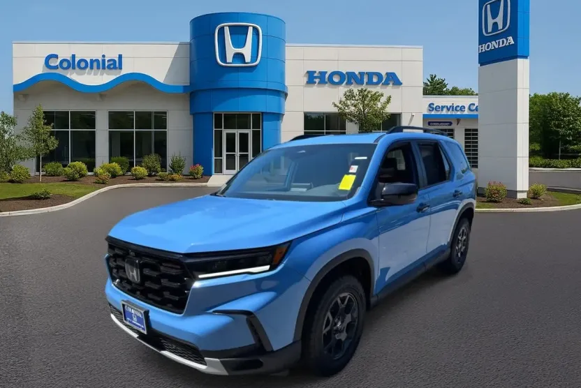 2025 Honda Pilot TrailSport photo 1