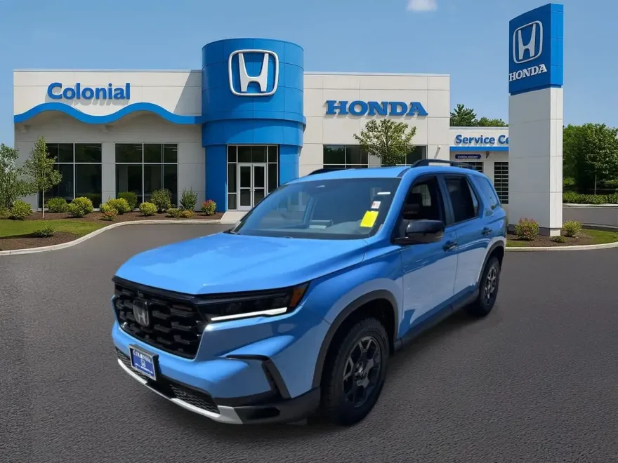 2025 Honda Pilot TrailSport photo 1