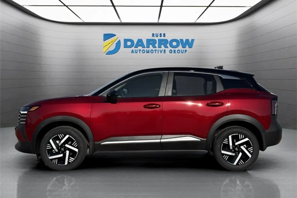 2025 Nissan Kicks SV photo 1