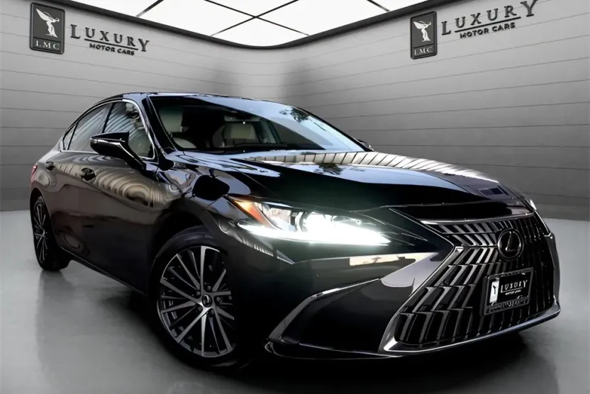 2025 Lexus ES 350 photo 1