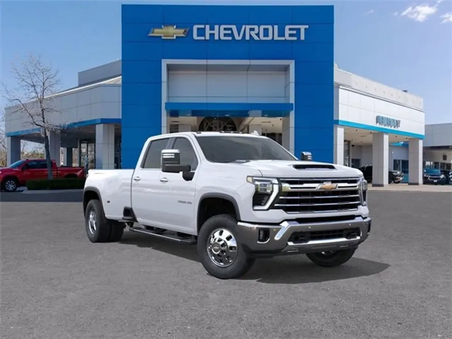 2025 Chevrolet Silverado 3500HD LTZ photo 1