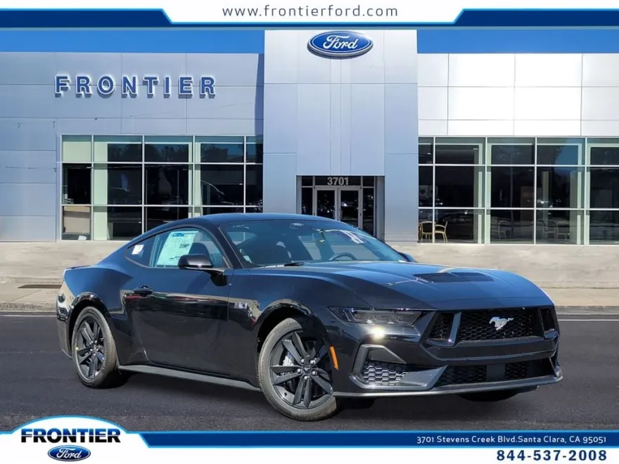 2025 Ford Mustang GT photo 1