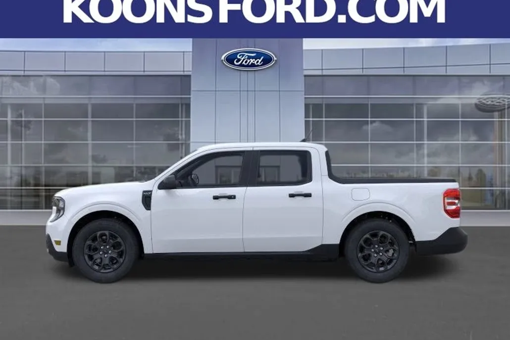 2025 Ford Maverick XLT photo 1