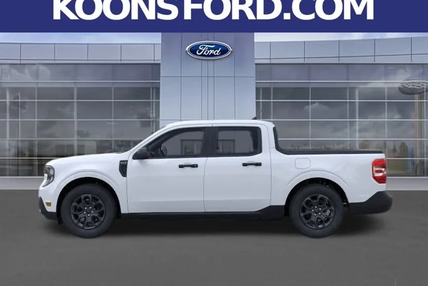 2025 Ford Maverick XLT photo 1