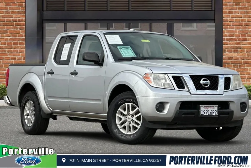 2017 Nissan Frontier SV photo 1