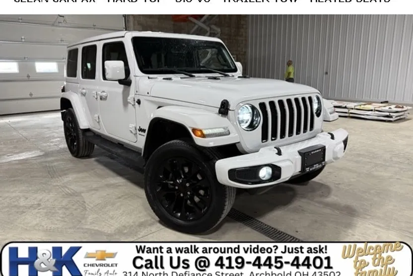 2023 Jeep Wrangler Altitude photo 1
