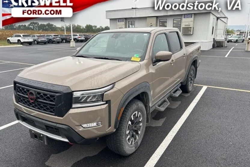 2024 Nissan Frontier Crew Cab PRO-4X photo 1