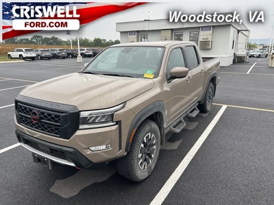 2024 Nissan Frontier Crew Cab PRO-4X photo 1